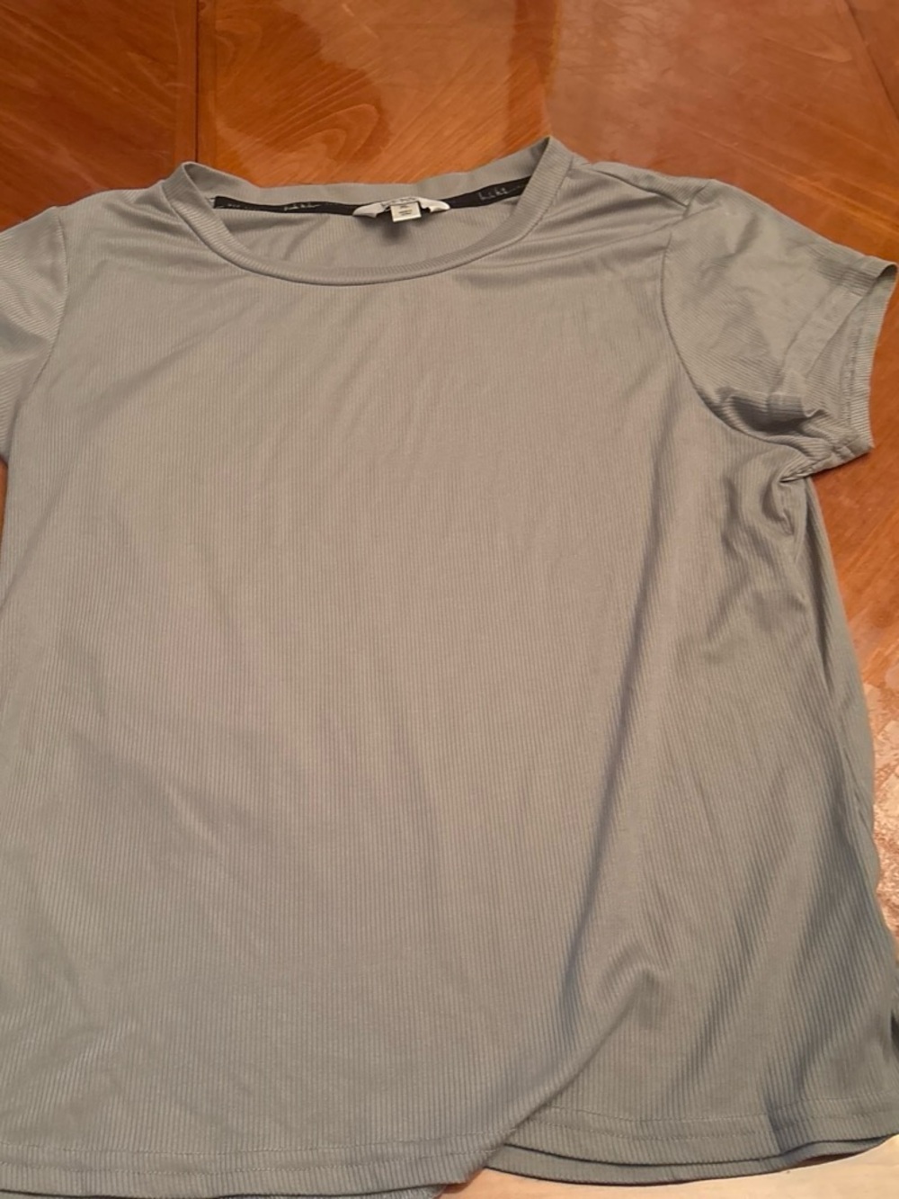 Nicole Miller Light Gray Ribbed Short Sleeve Tee